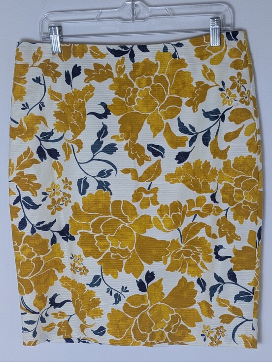 Ann Taylor Dresses & Skirts - Ann Taylor Floral Cotton Mini Pencil Skirt Yellow White Business Sizw 10 New